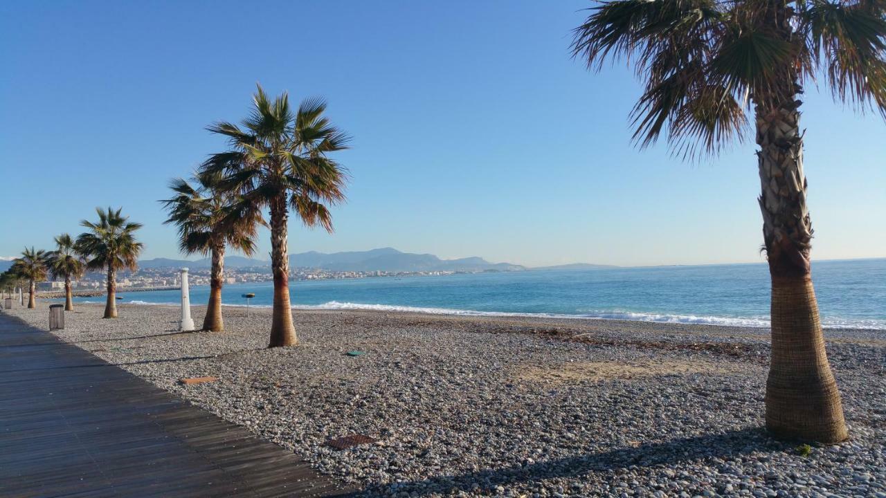 Residence Cap Azur Maison N° 56 Villeneuve-Loubet Exterior photo